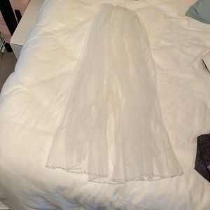 Ivory Bridal veil